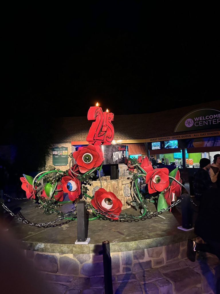 25 years of Howl-O-Scream. Eyeball flowers
